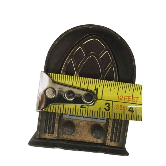 Vintage Style Miniature Old Radio Pencil Sharpener - Picture 6 of 6